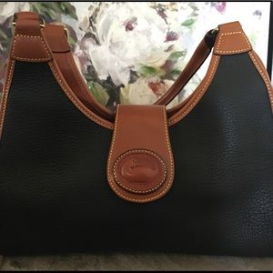 Vintage Dooney & Bourke shoulder bag